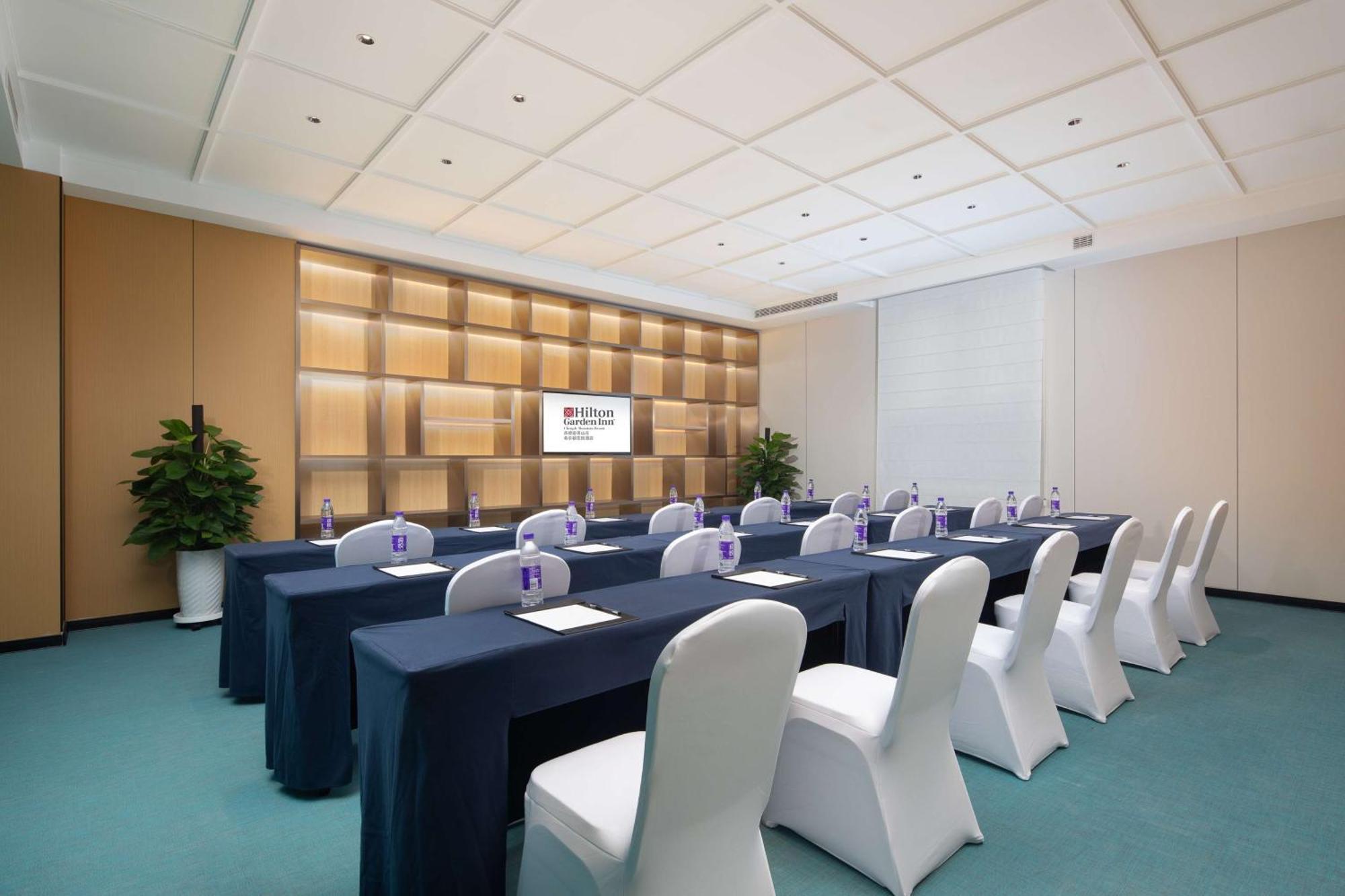 Hilton Garden Inn Chengde Mountain Resort エクステリア 写真